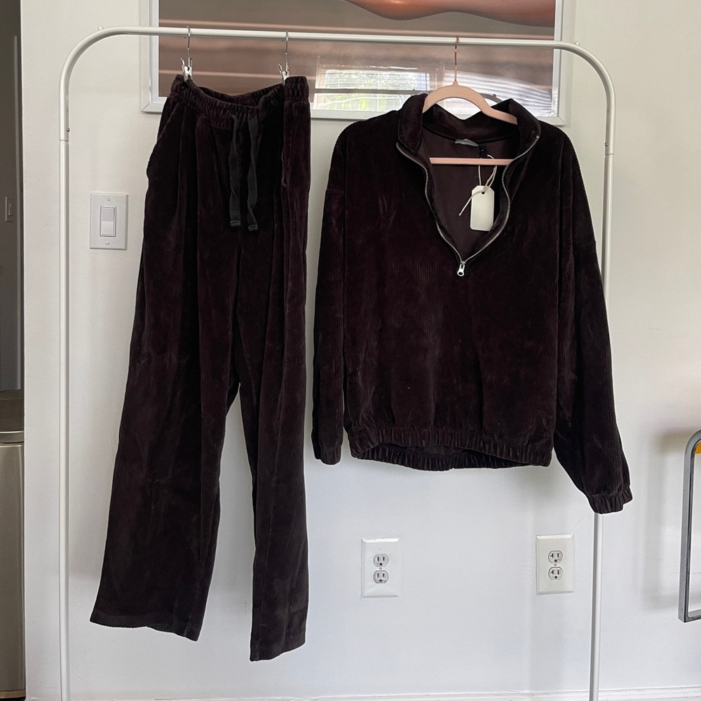 Plush Half-Zip Lounge Set in Deep Brown
